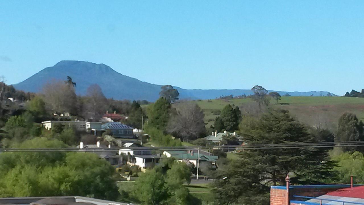 The Empire Hotel Deloraine Exterior photo